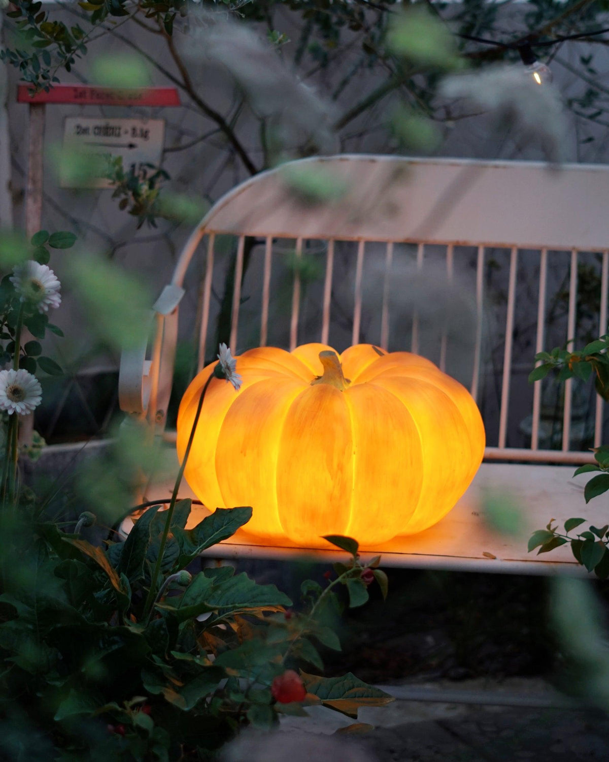 Pumpkin Metal Table Lamp — product view 18