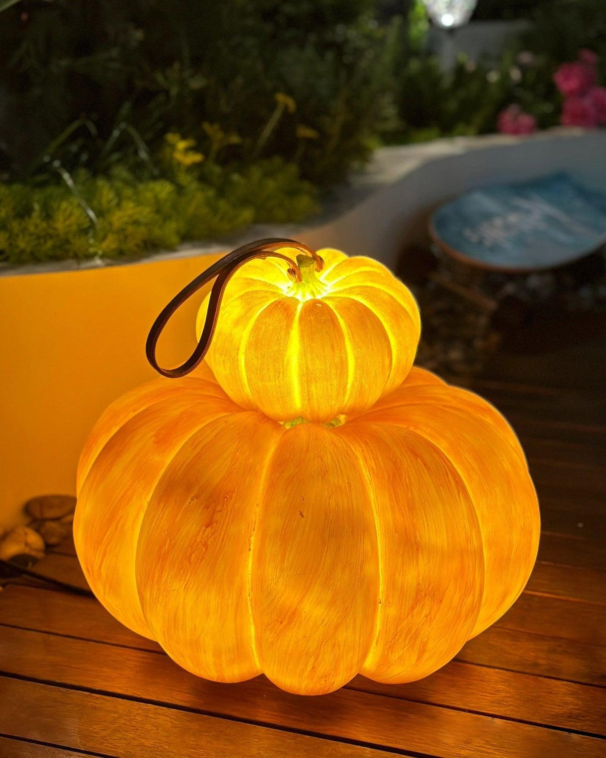 Pumpkin Metal Table Lamp — product view 26
