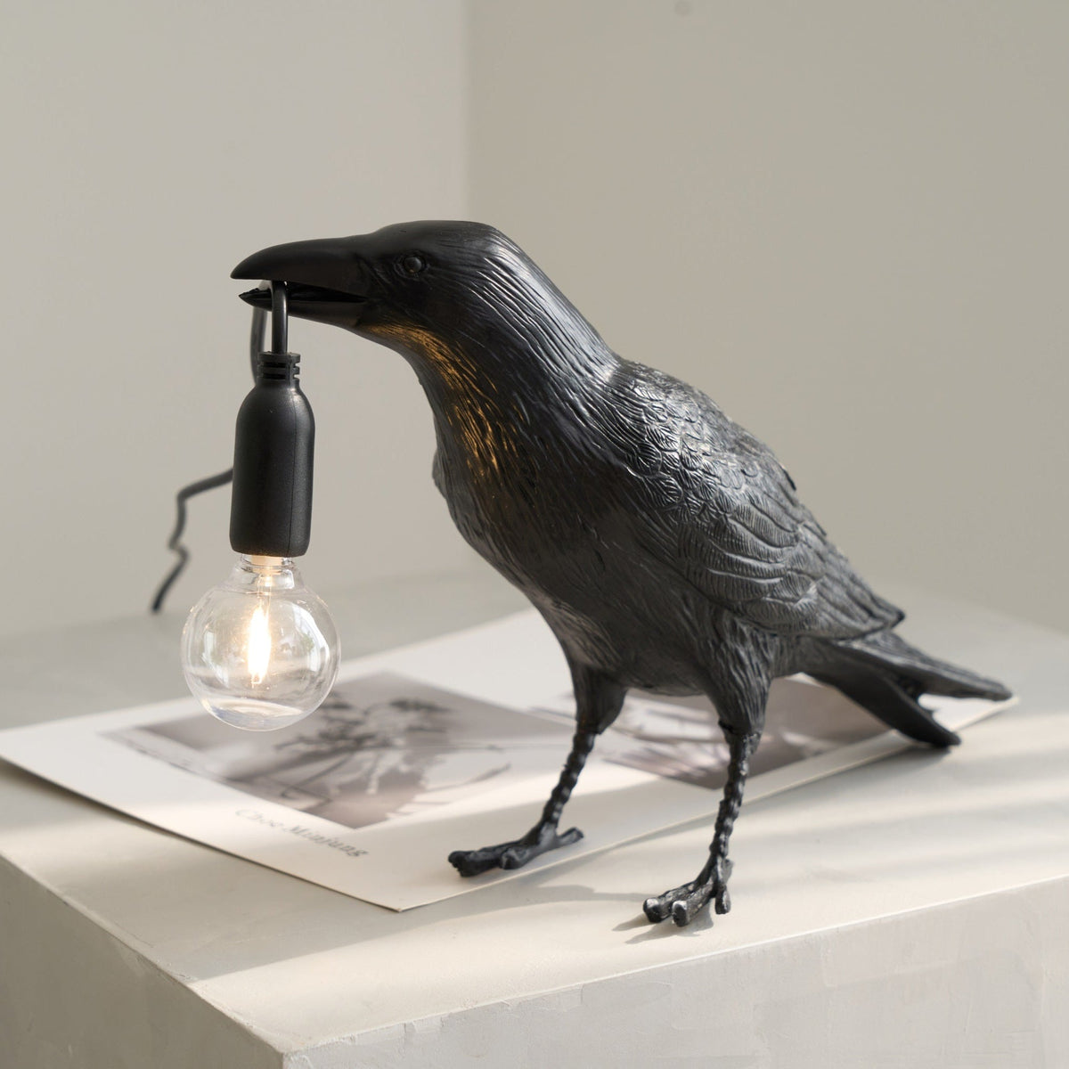 Raven Resin Table Lamp