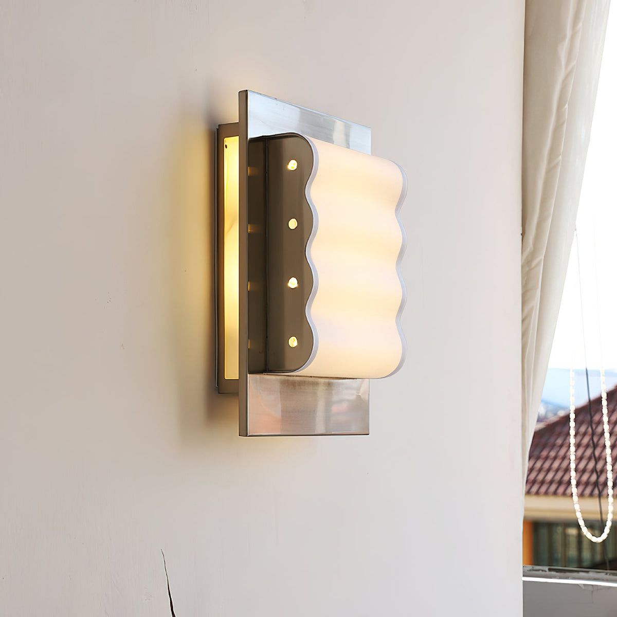 Ripple Edge Metal Wall Lamp — product view 6