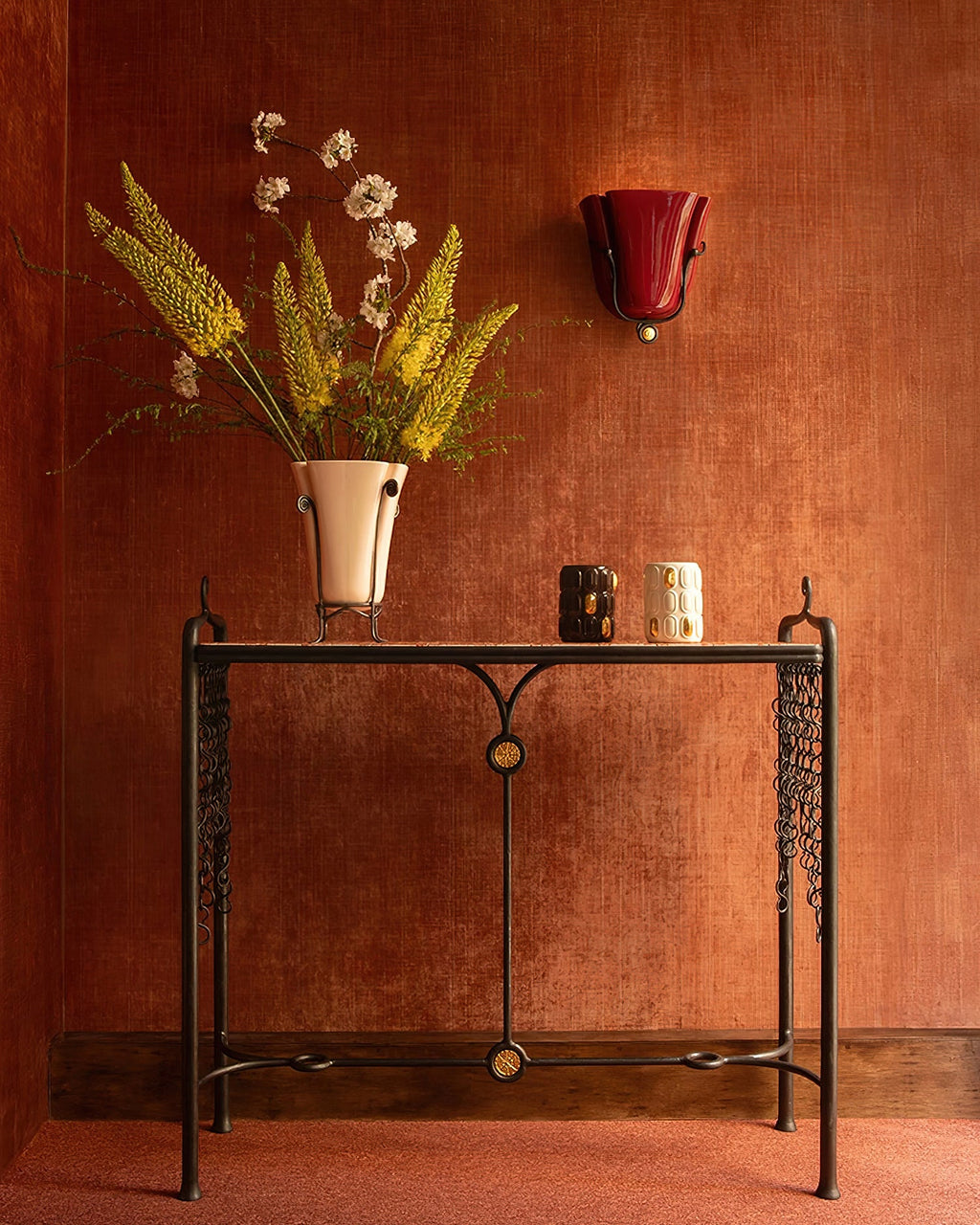 Saba Wall Lamp — product view 3