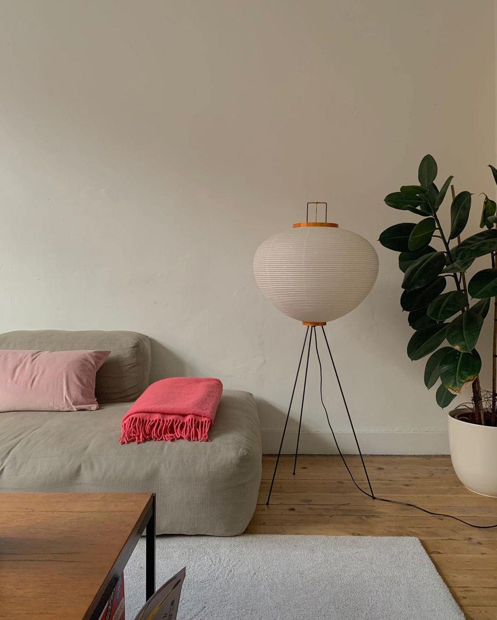Akari 14A 10A Lantern Floor Lamp