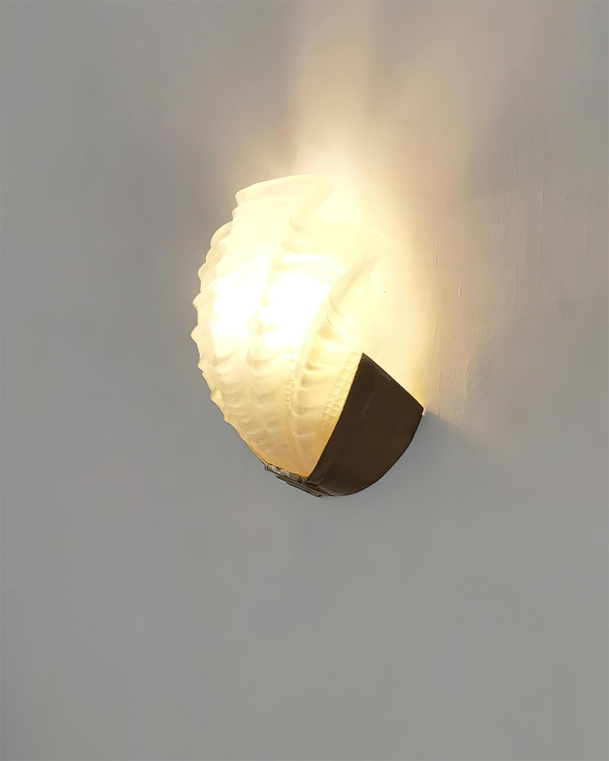 Seashell Glass Wall Lamp — product view 27