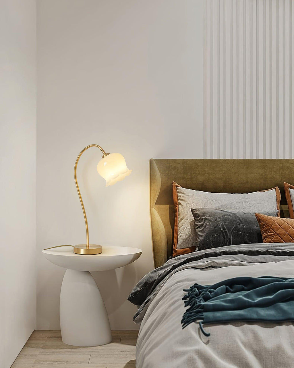 Siena Brass Table Lamp — product view 6