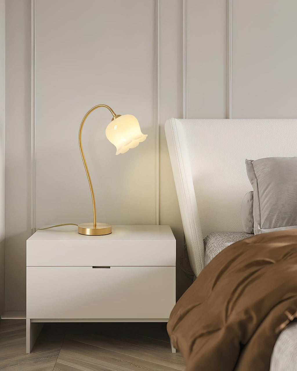 Siena Brass Table Lamp — product view 3