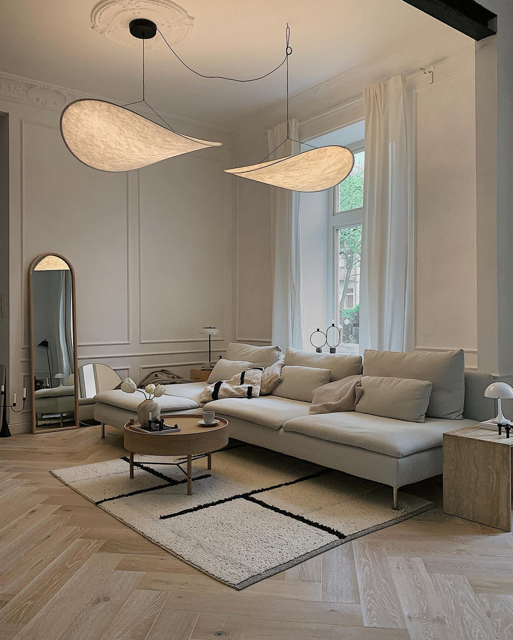 Tense Pendant Lamp