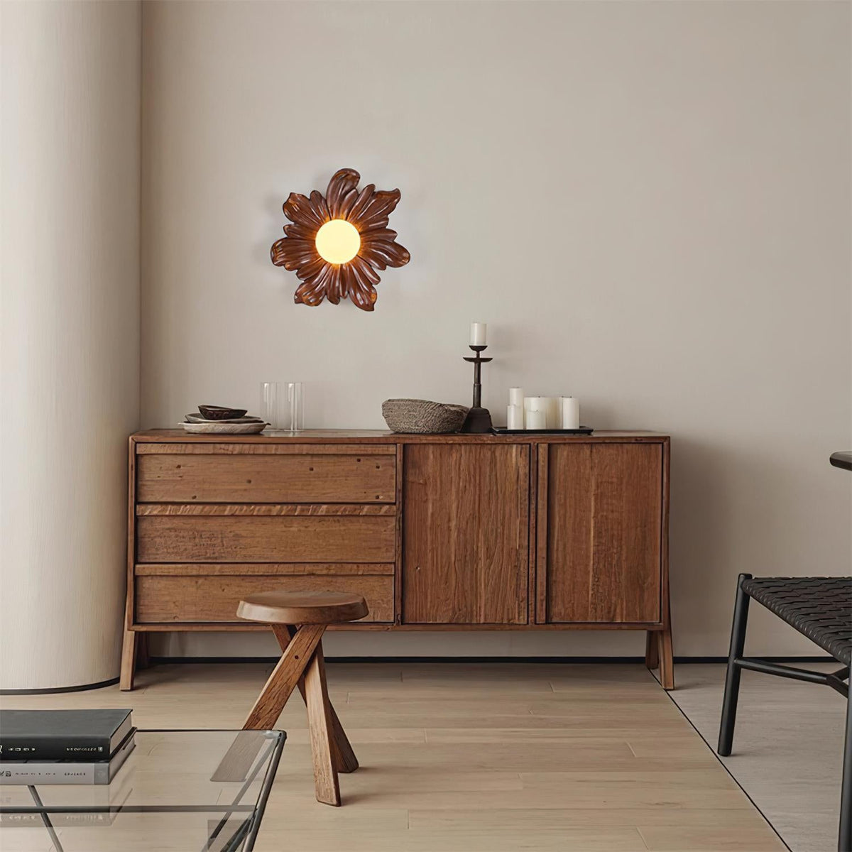 Tina Flower Resin Wall Lamp — product view 18