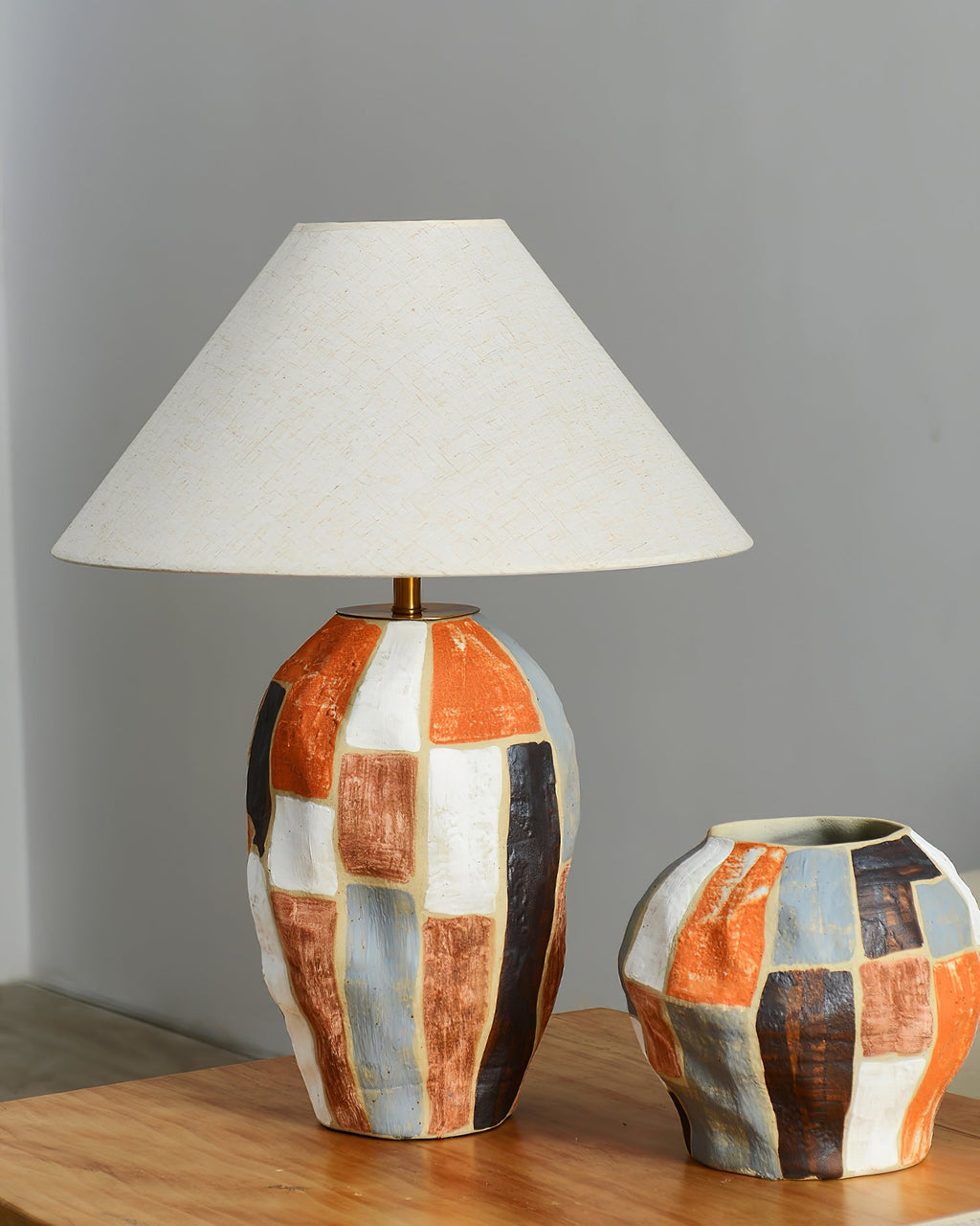 Torino Ceramics Metal Table Lamp — product view 3