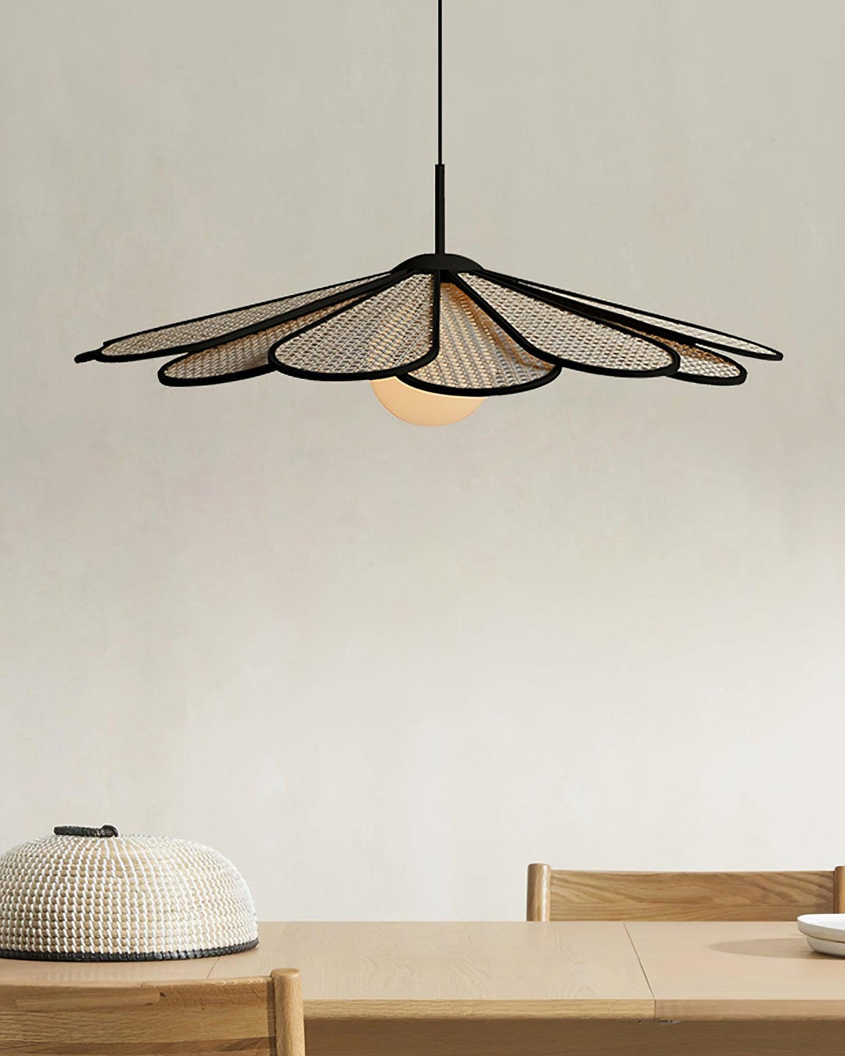 Tropicana Glass Pendant Lamp — product view 9