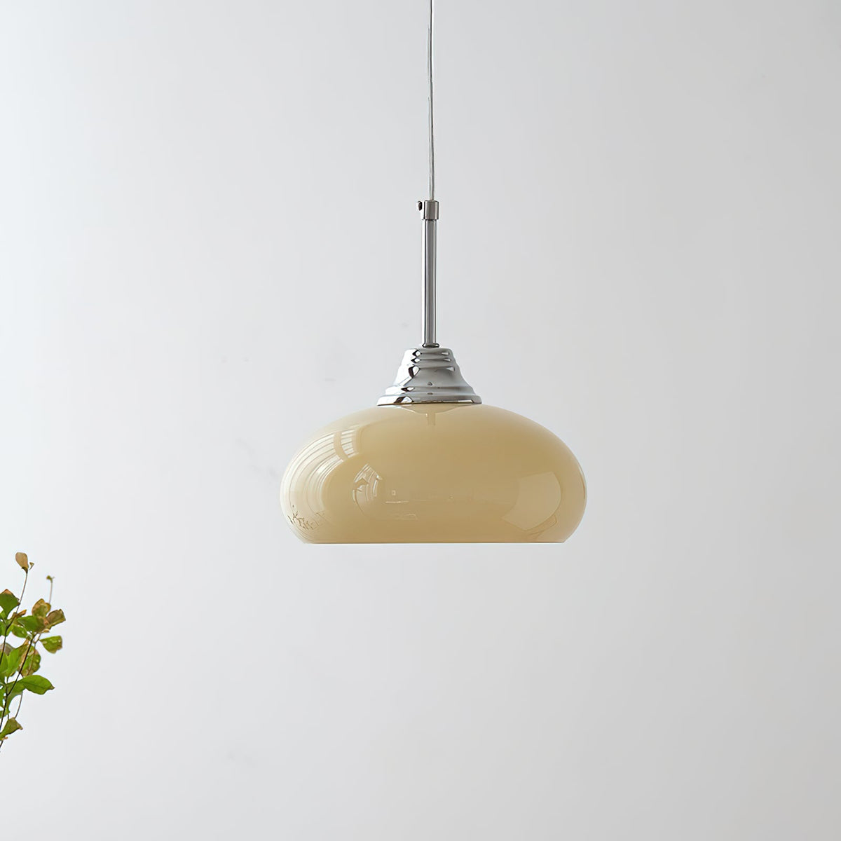 Vanilla Glass Pendant Lamp — product view 2