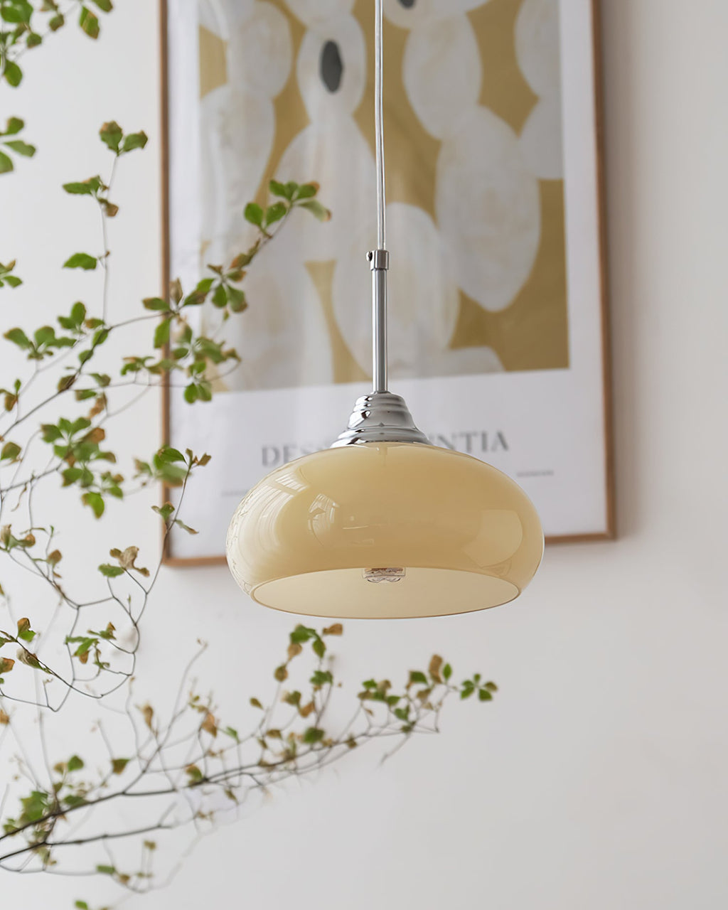 Vanilla Glass Pendant Lamp — product view 4