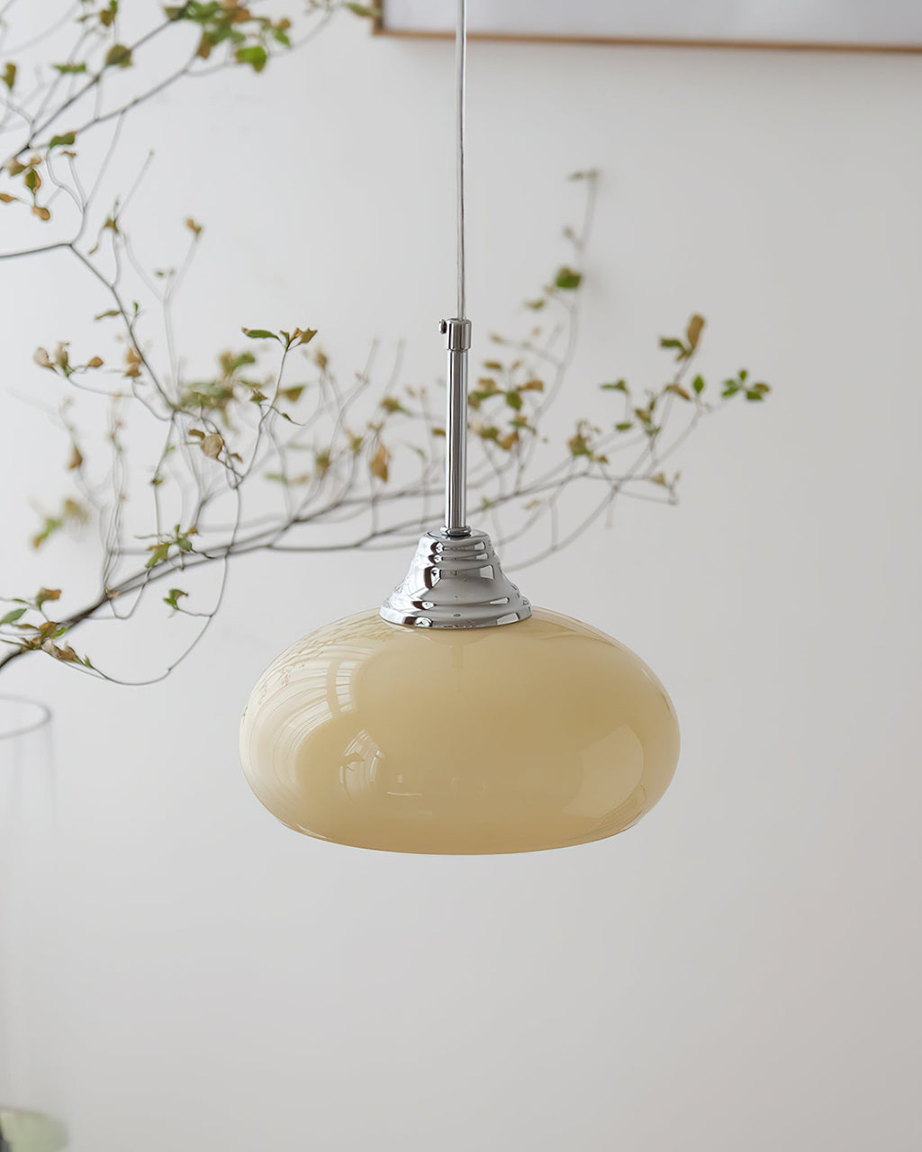Vanilla Glass Pendant Lamp — product view 7