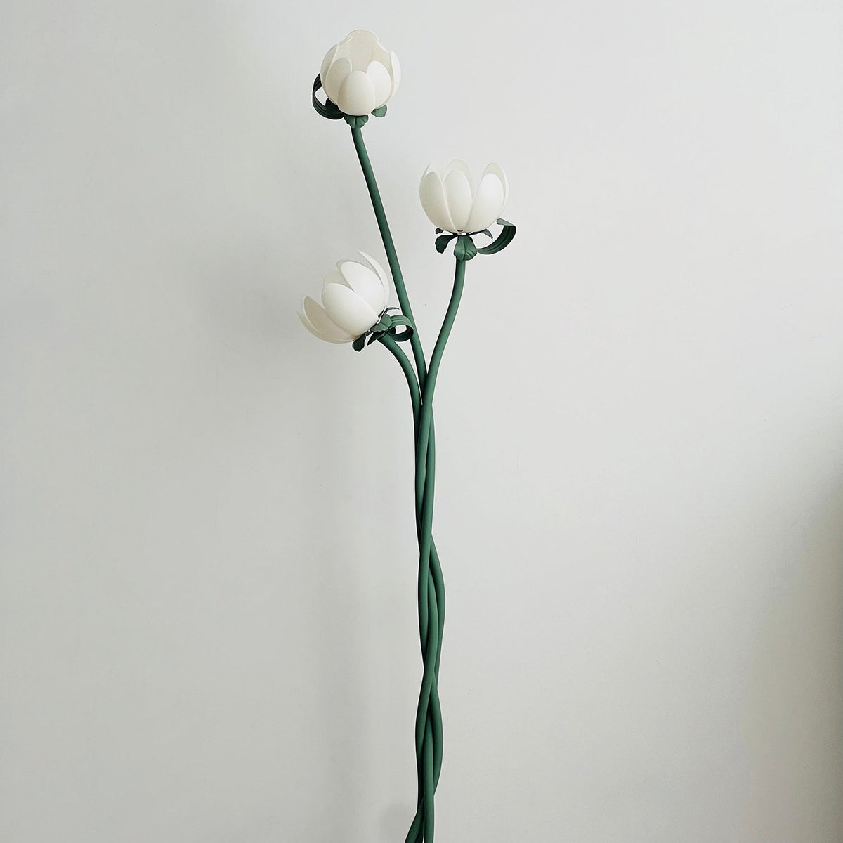 Verdina Metal Floor Lamp — product view 14