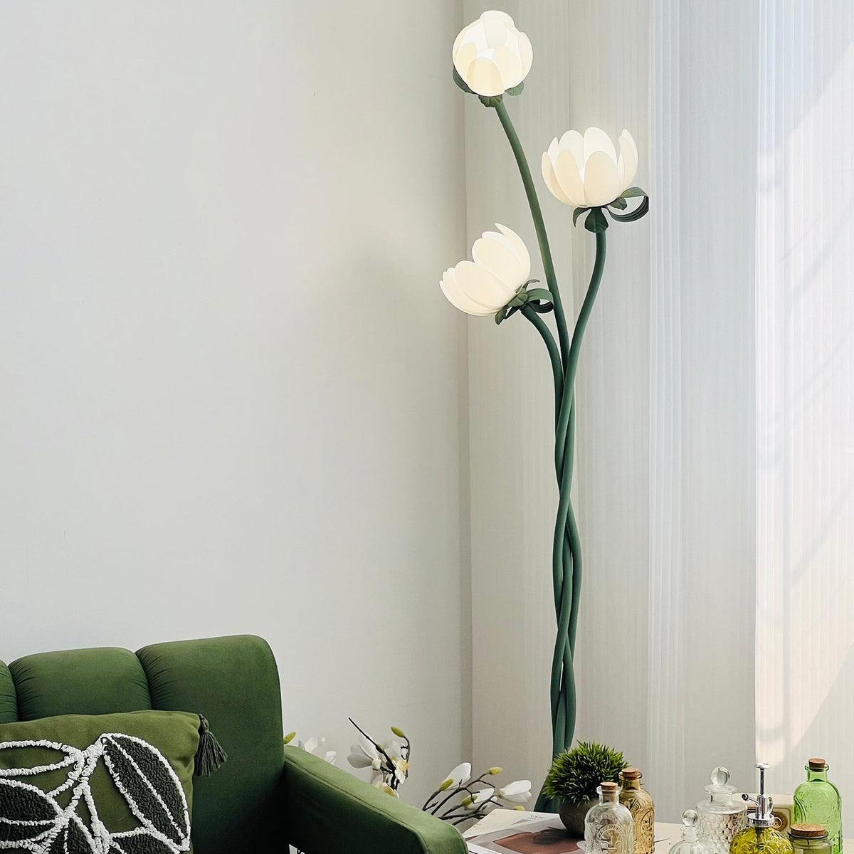 Verdina Metal Floor Lamp — product view 17