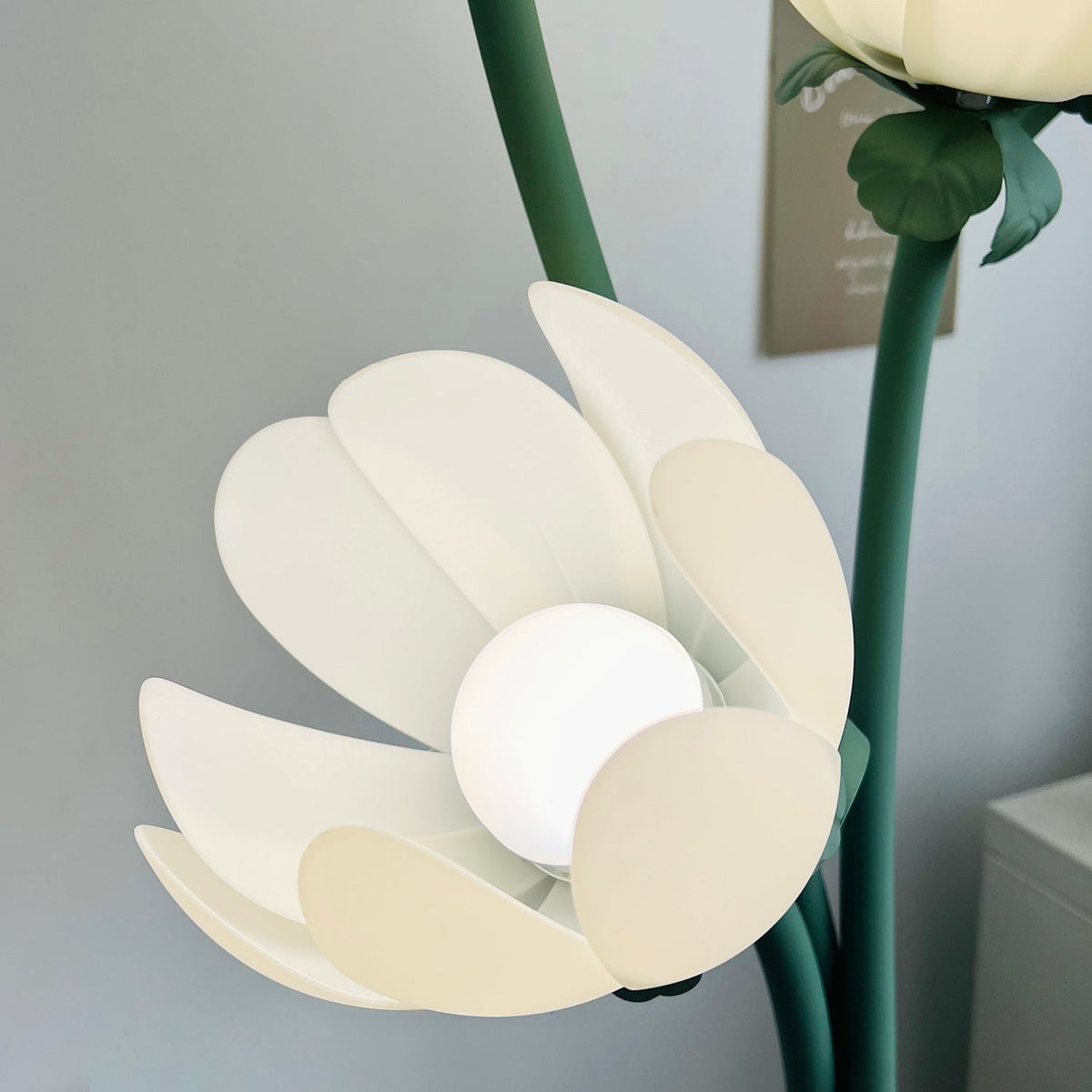 Verdina Metal Floor Lamp — product view 19