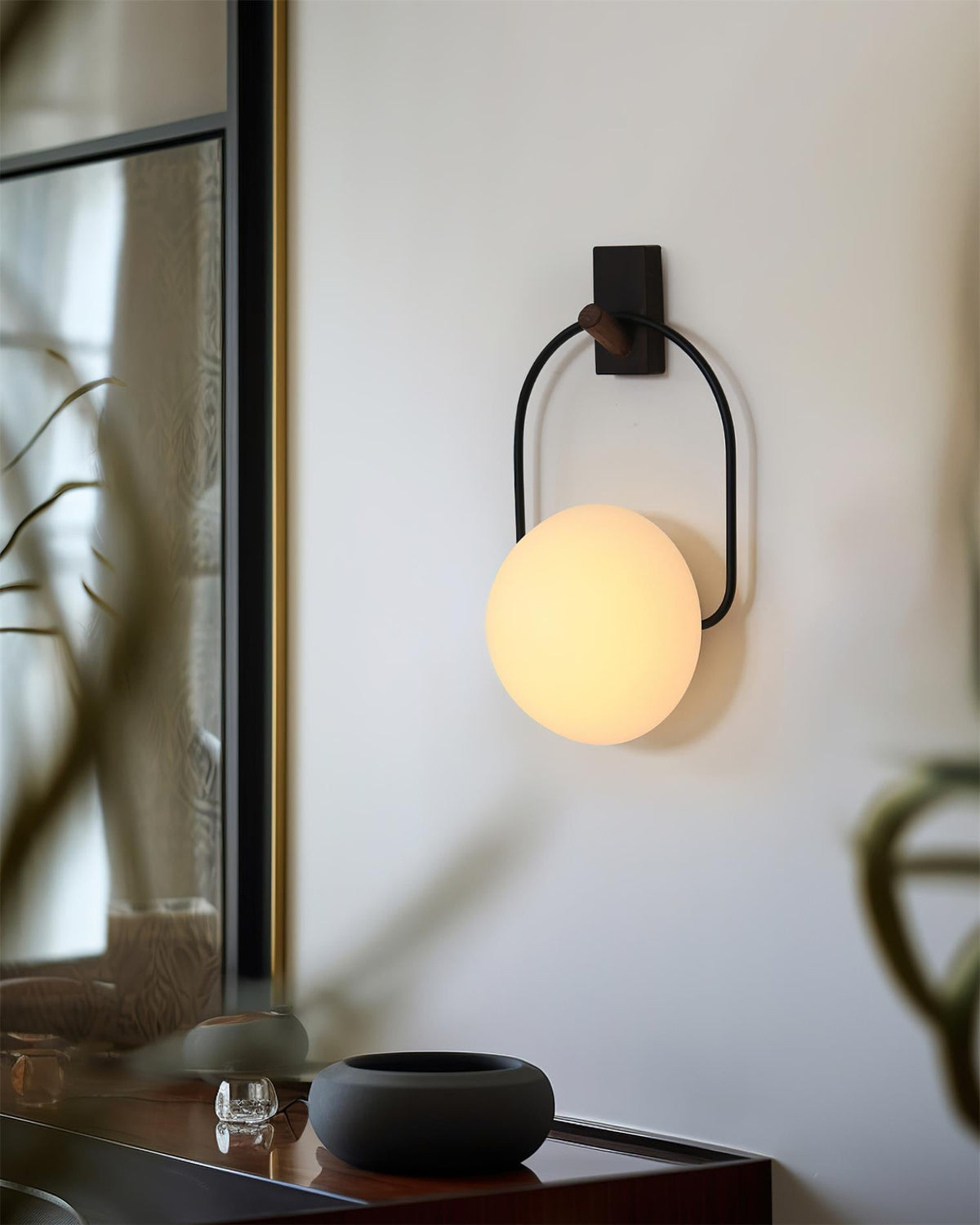 Zoe Portable Table Lamp (built-in battery) — product view 4