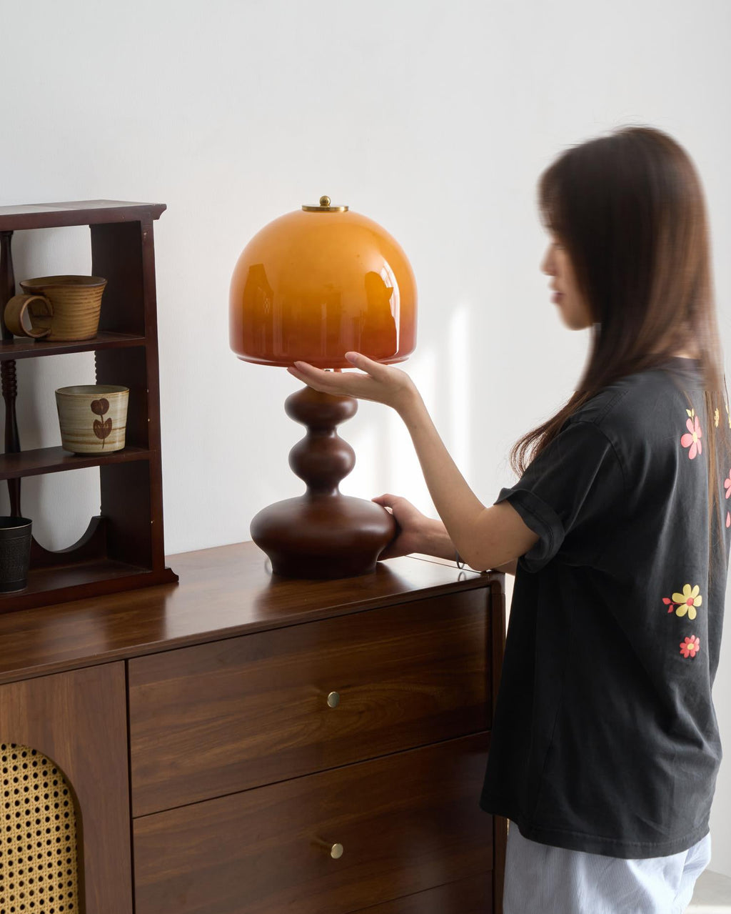 Willow Glass Table Lamp — product view 3