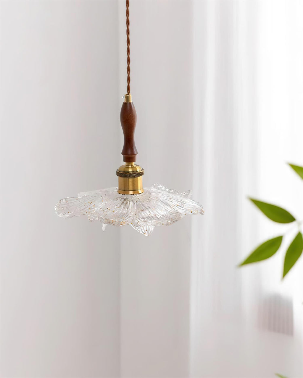 Dalie Lotus Wood Pendant Lamp — product view 11
