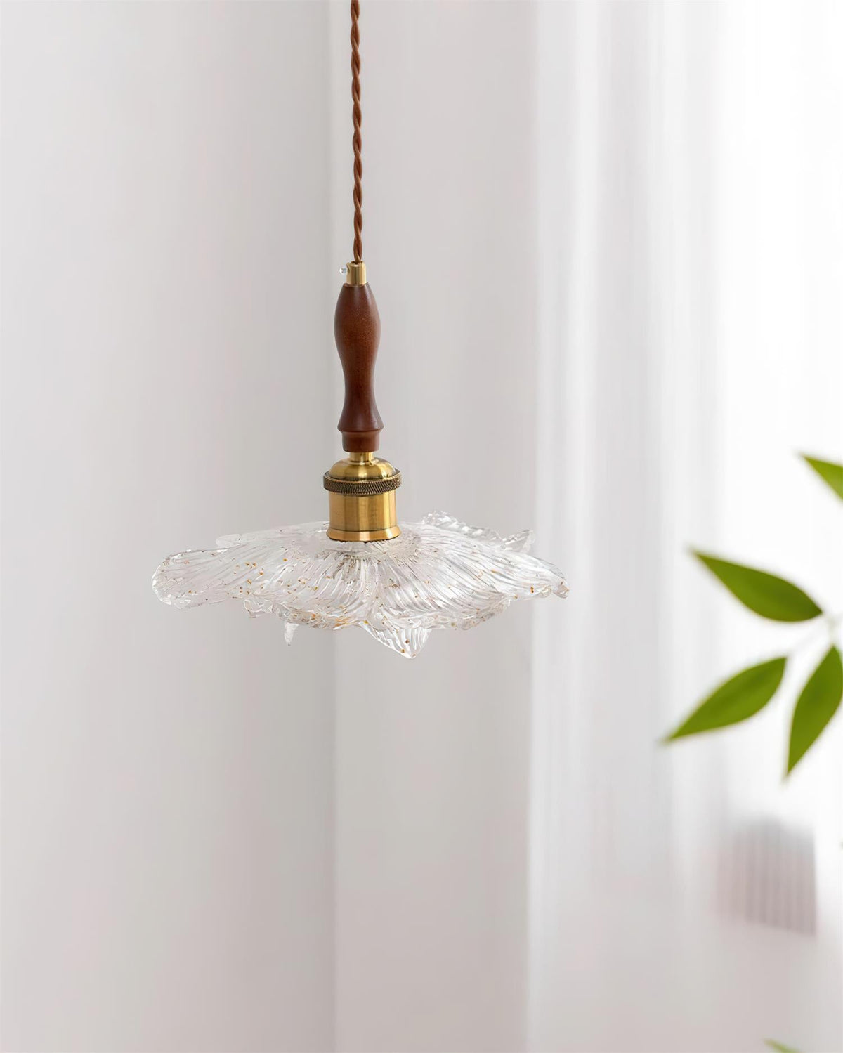 Dalie Lotus Wood Pendant Lamp — product view 11
