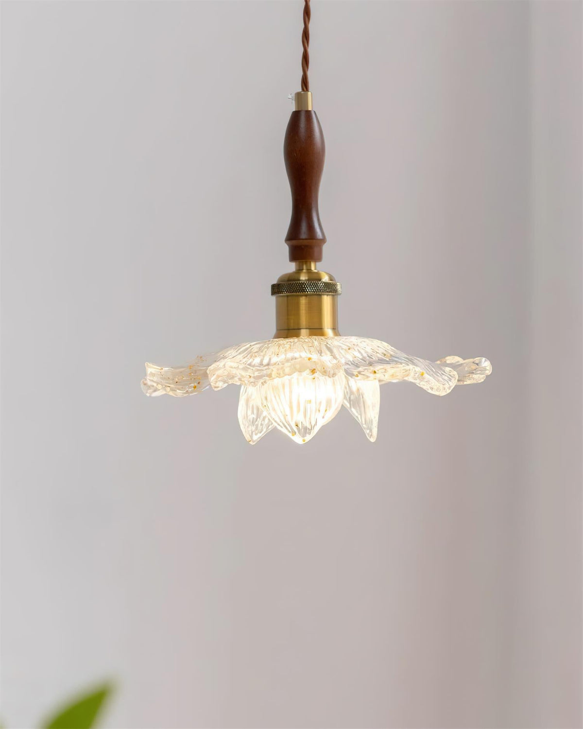 Dalie Lotus Wood Pendant Lamp — product view 12