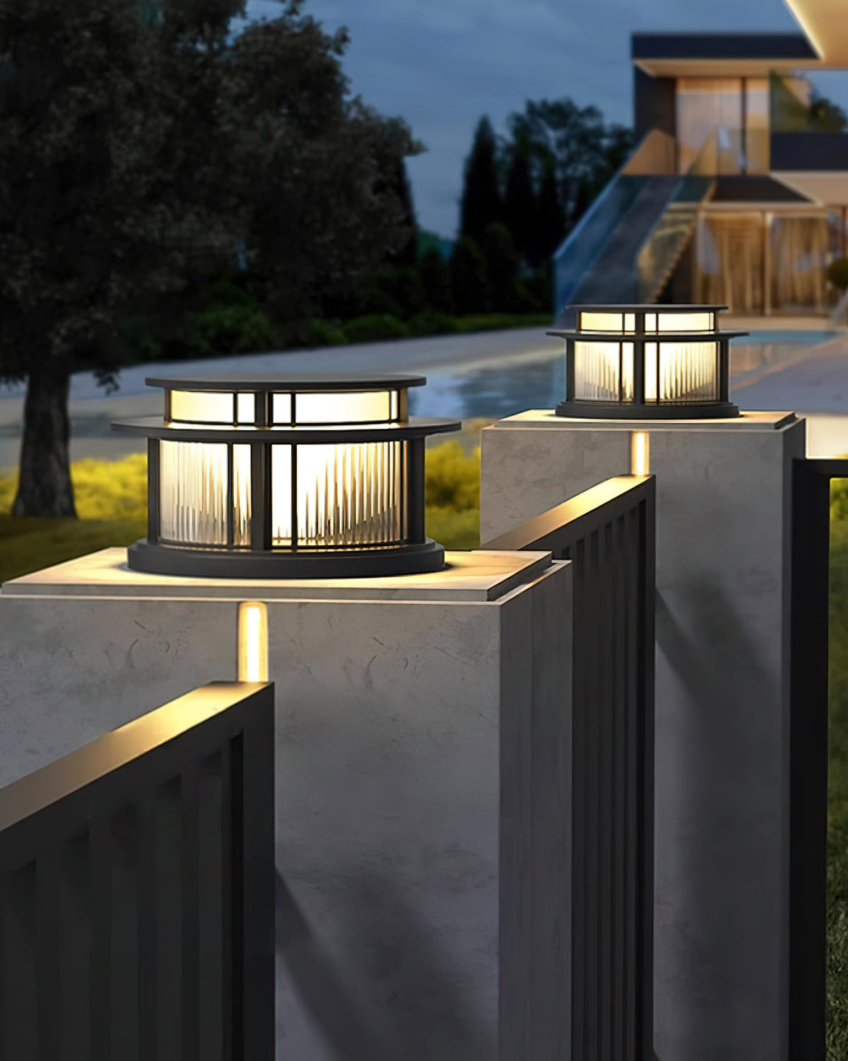 Titan Outdoor Lamp — product view 4