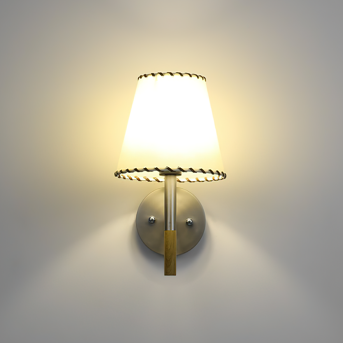 BC2 Metal Wall Lamp — product view 4