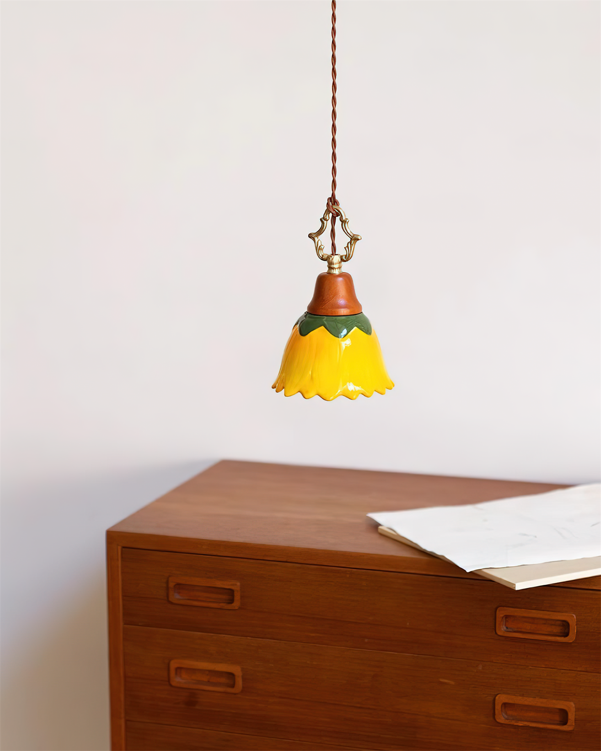 Stella Metal Pendant Lamp — product view 4