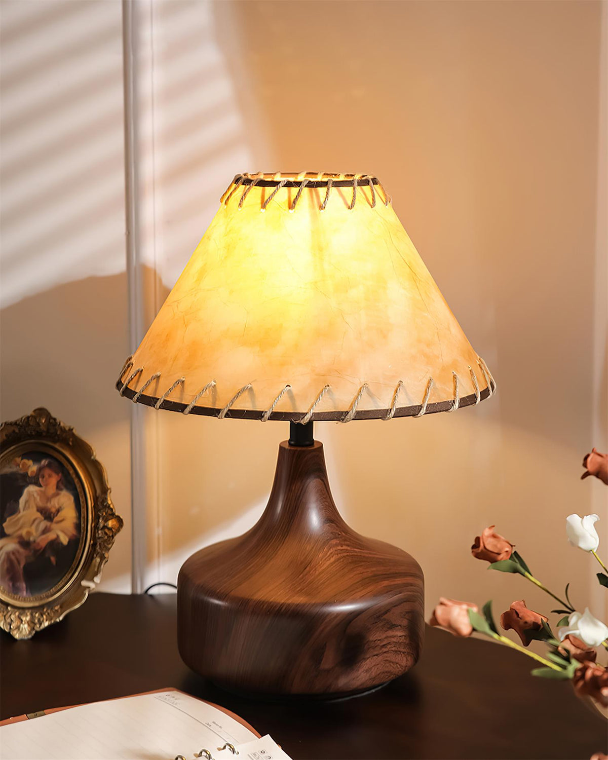 Enora Metal Table Lamp — product view 8