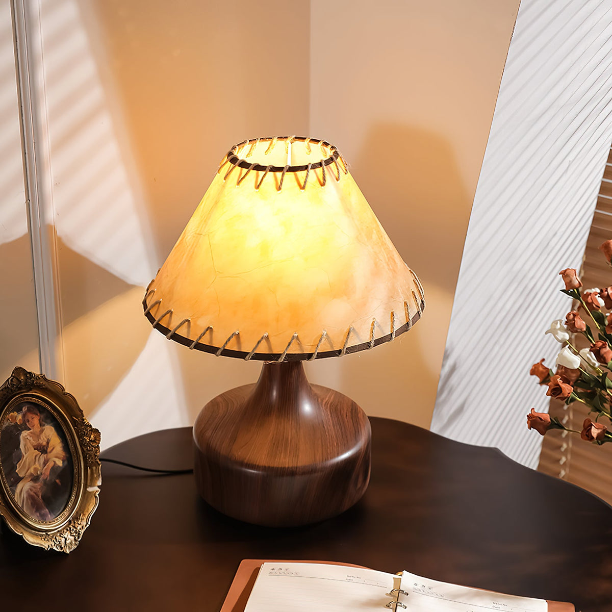 Enora Metal Table Lamp — product view 9