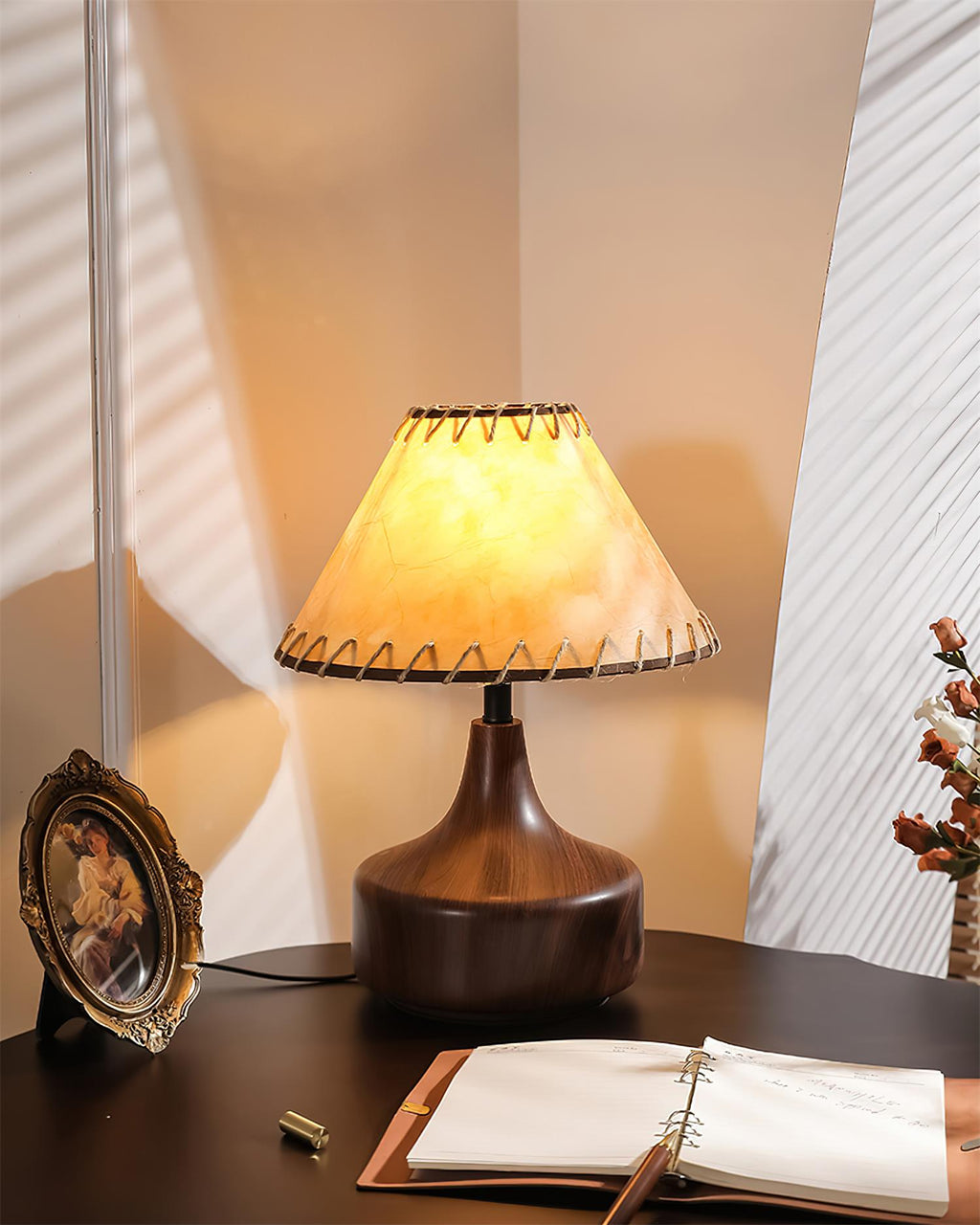 Enora Metal Table Lamp — product view 10