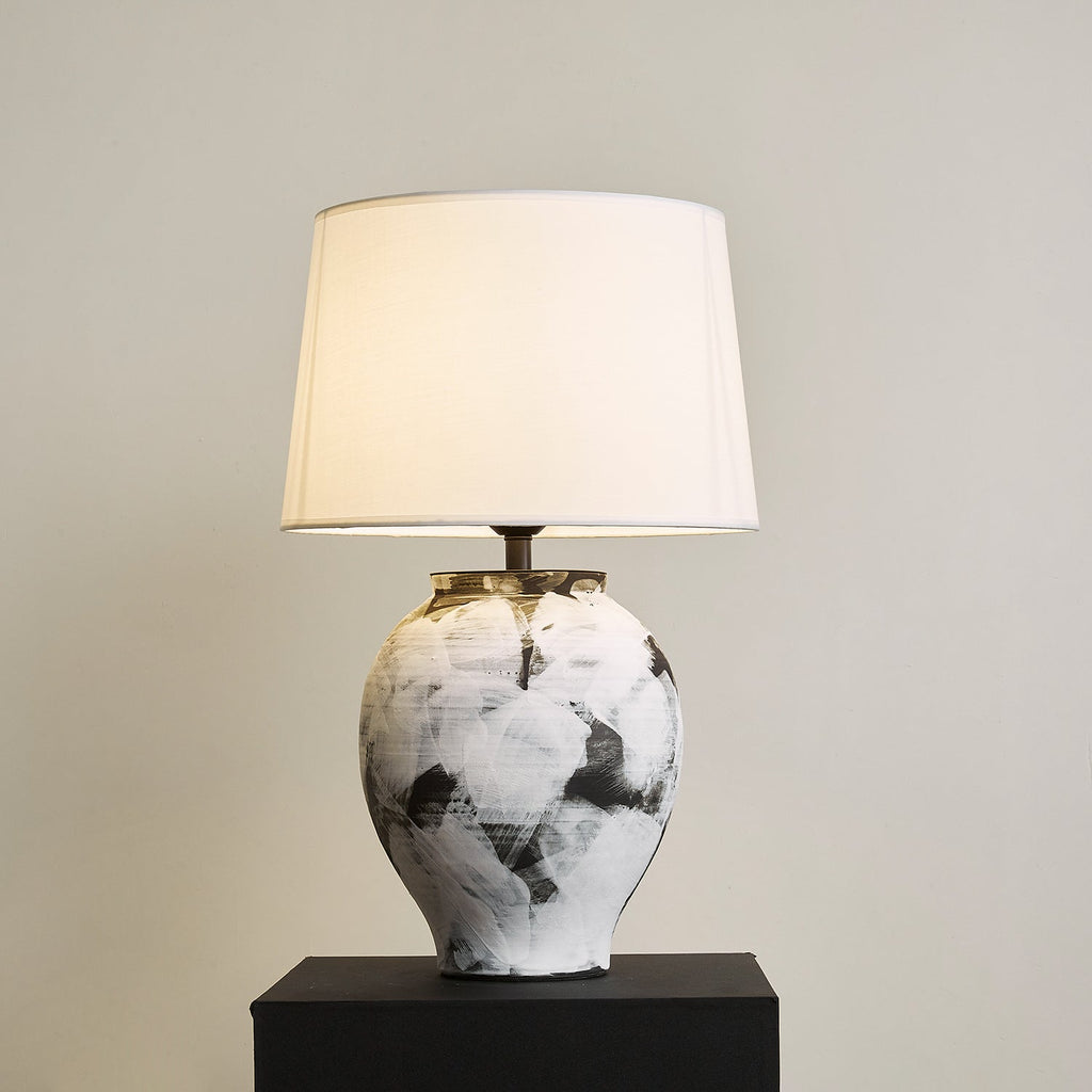Malta Metal Table Lamp — product view 7