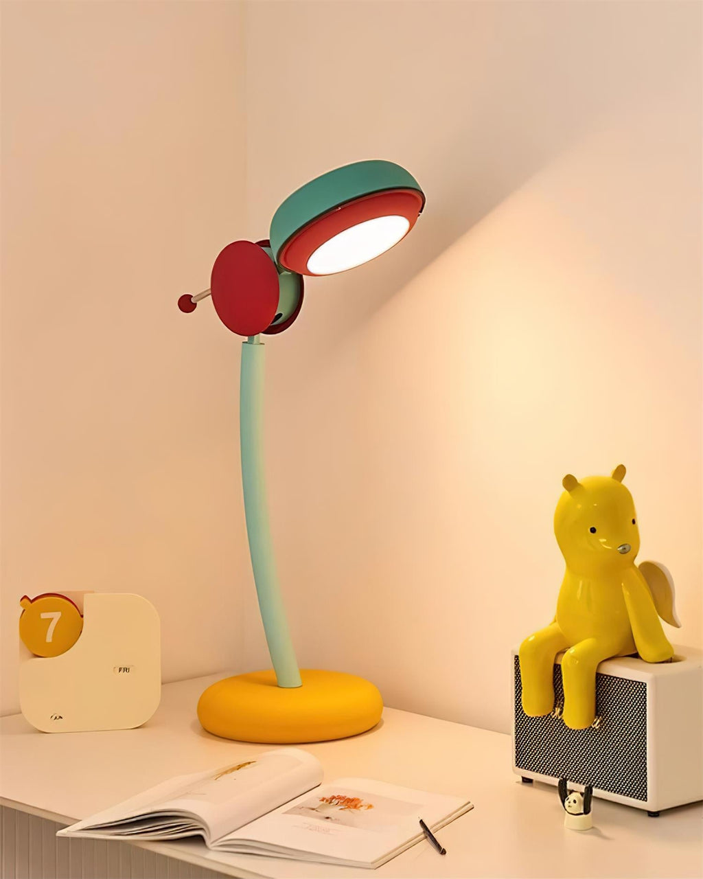 Boyes Metal Table Lamp — product view 9