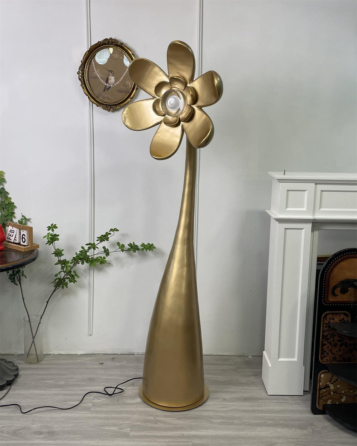 Vicenzio Glass Floor Lamp — product view 3