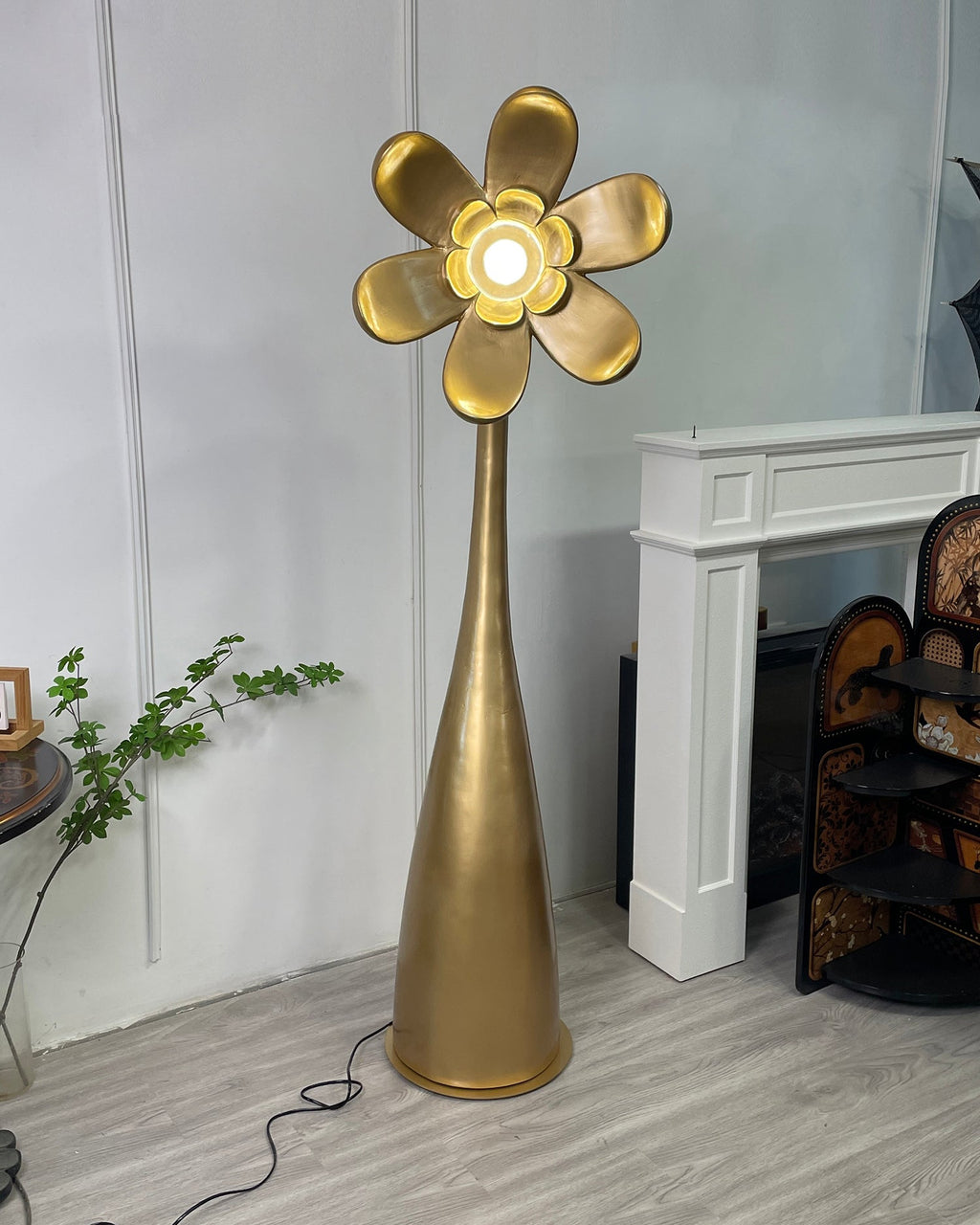 Vicenzio Glass Floor Lamp — product view 6