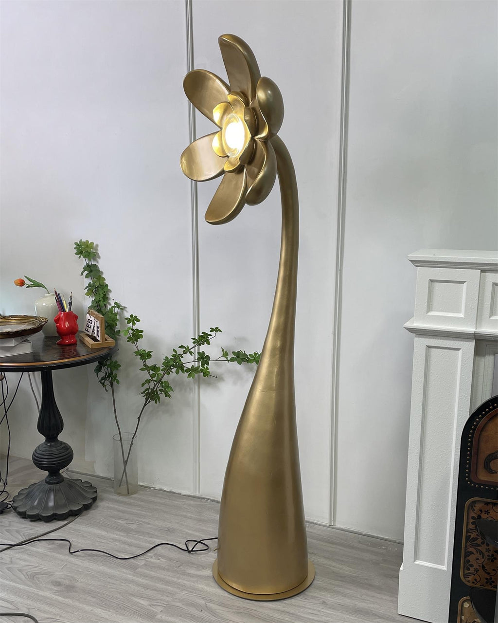 Vicenzio Glass Floor Lamp — product view 7