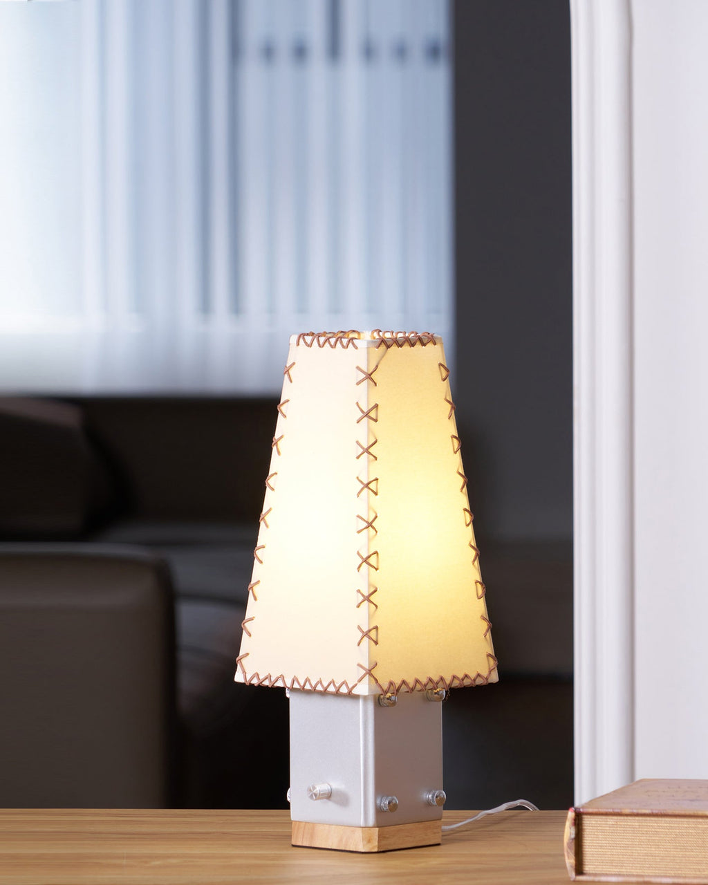 Estela Wood Table Lamp — product view 9