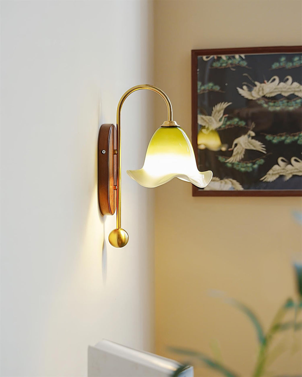 Bellora Glass Wall Lamp — product view 9