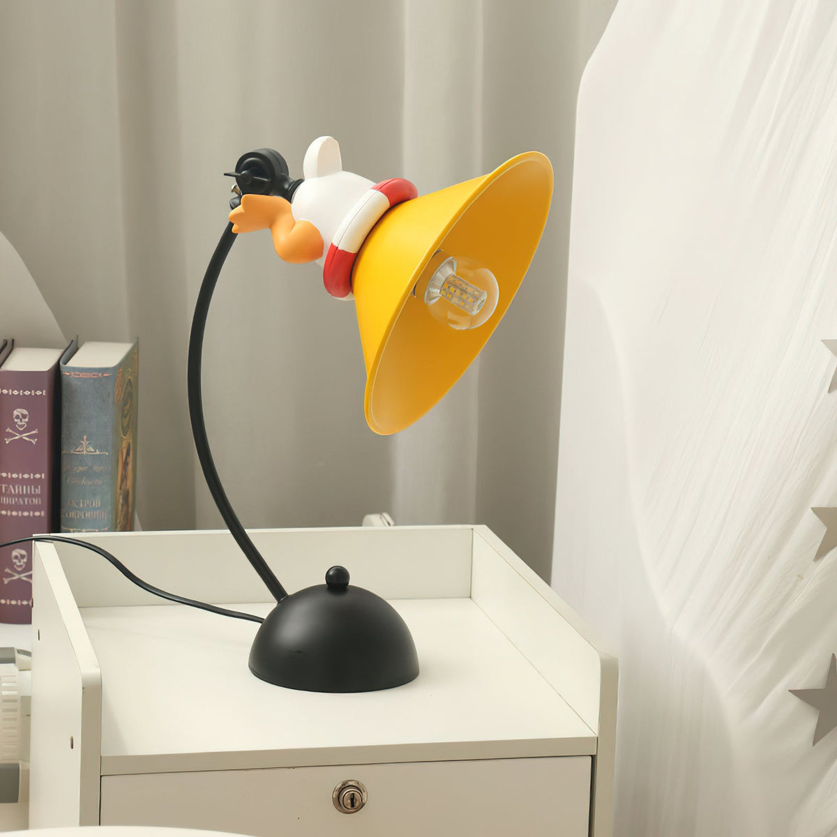 Taily Metal Table Lamp — product view 2
