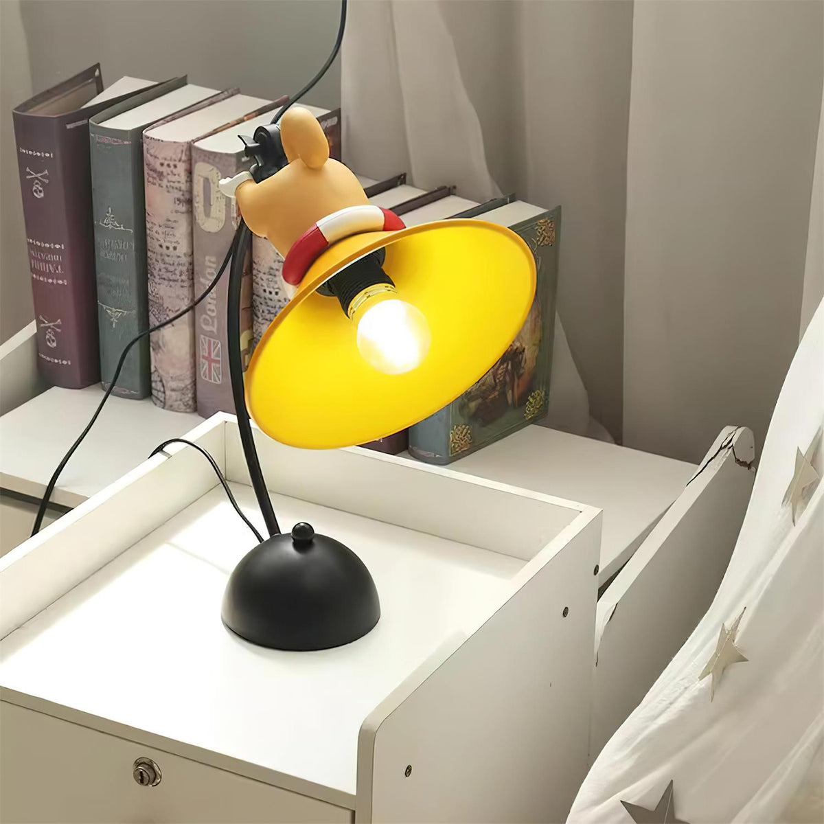 Taily Metal Table Lamp — product view 9