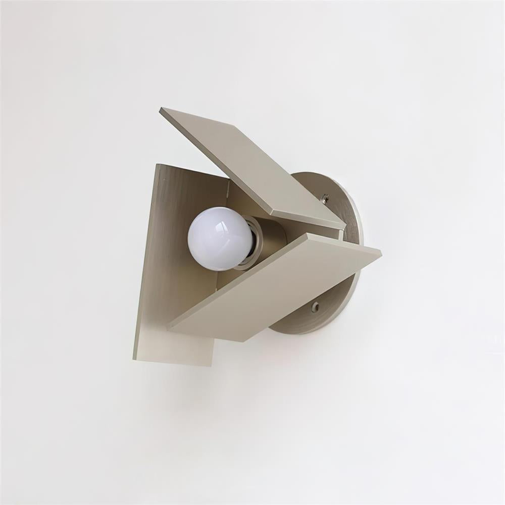 Vanta Metal Wall Lamp — product view 4