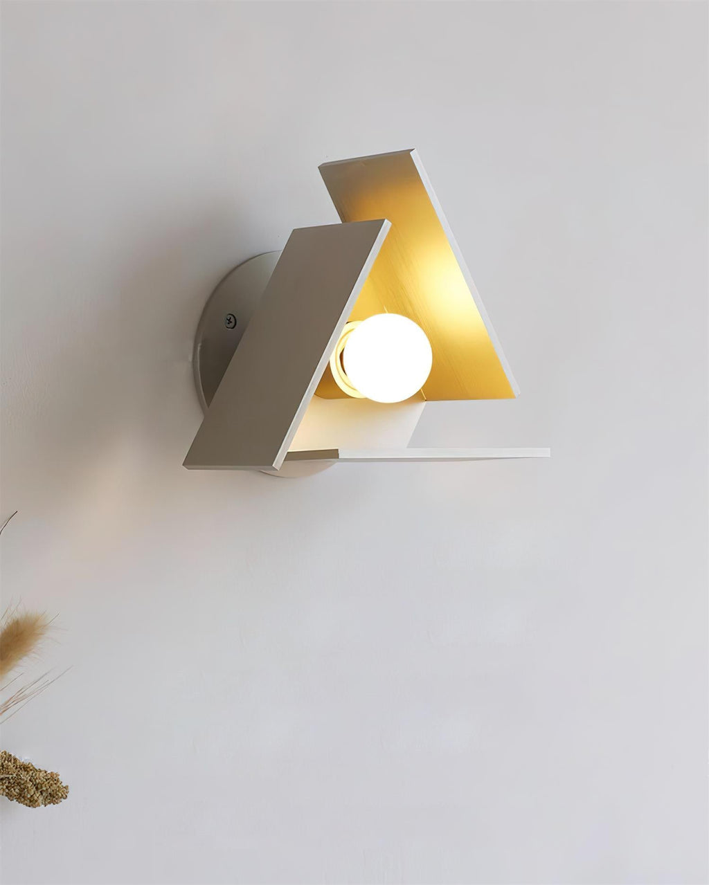 Vanta Metal Wall Lamp — product view 6