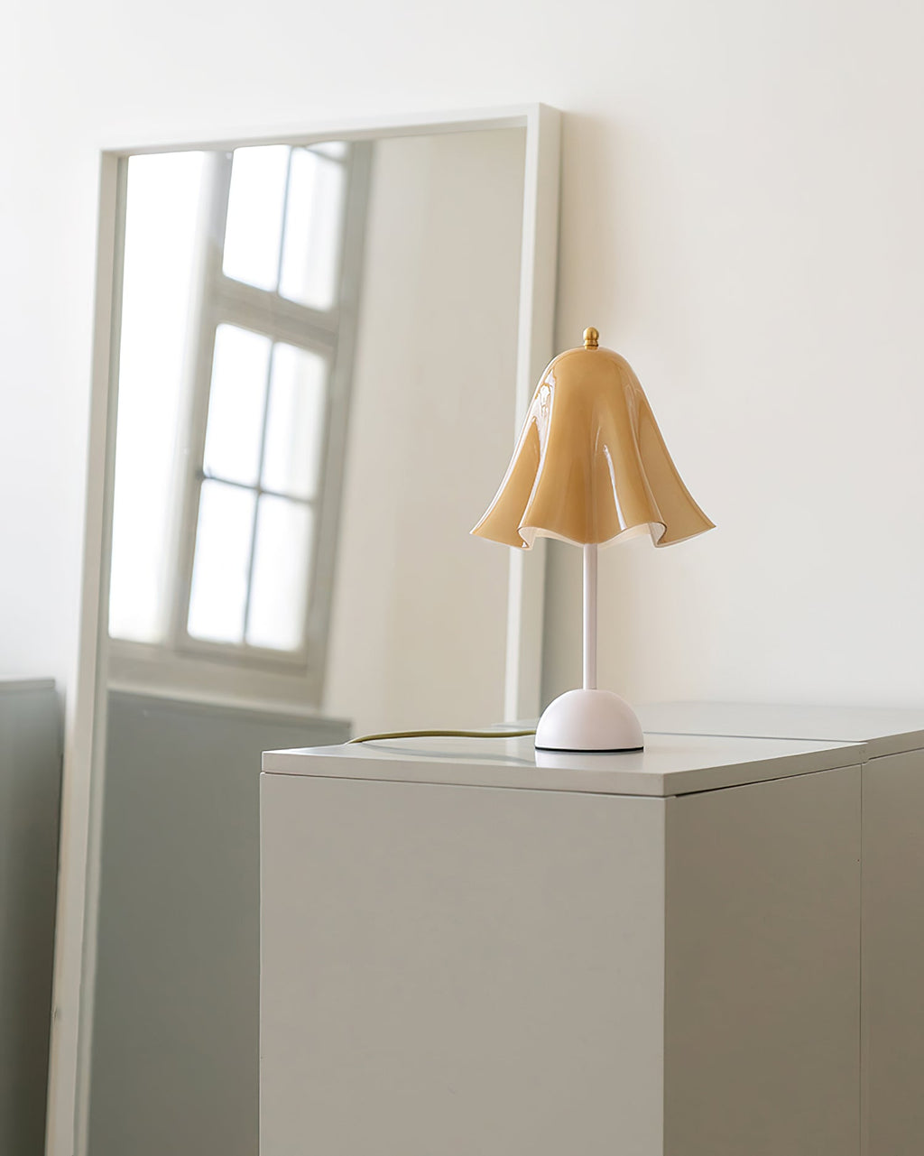 Bellis Glass Table Lamp — product view 7