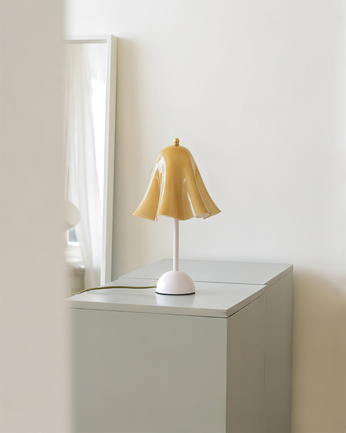 Bellis Glass Table Lamp — product view 10