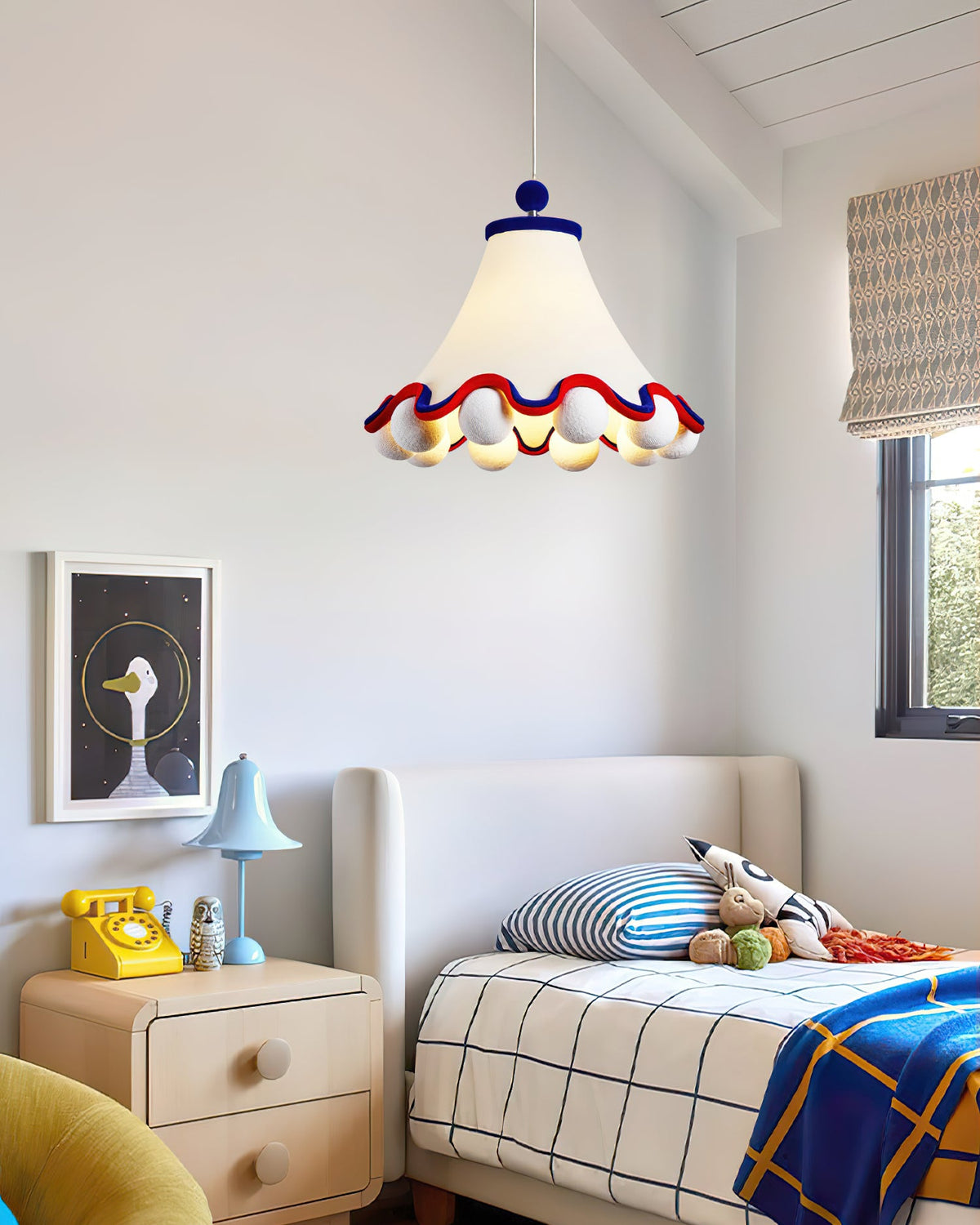 Carniva Metal Pendant Lamp — product view 3