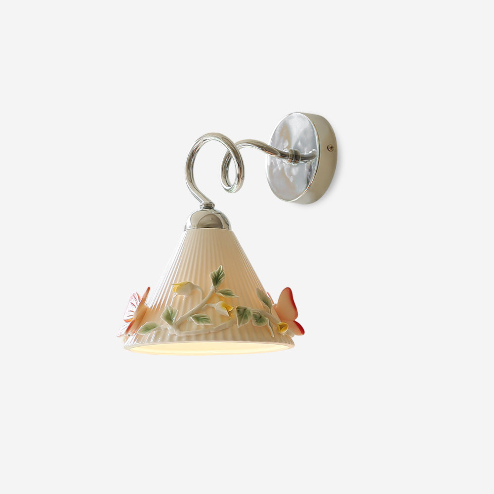 Florynna Metal Wall Lamp — product view 1