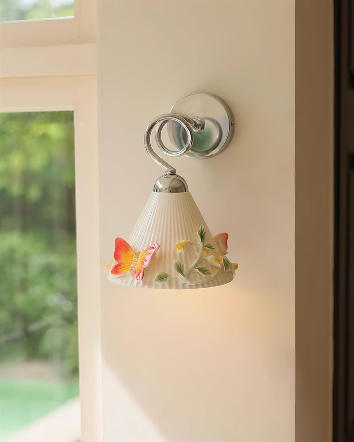 Florynna Metal Wall Lamp — product view 8