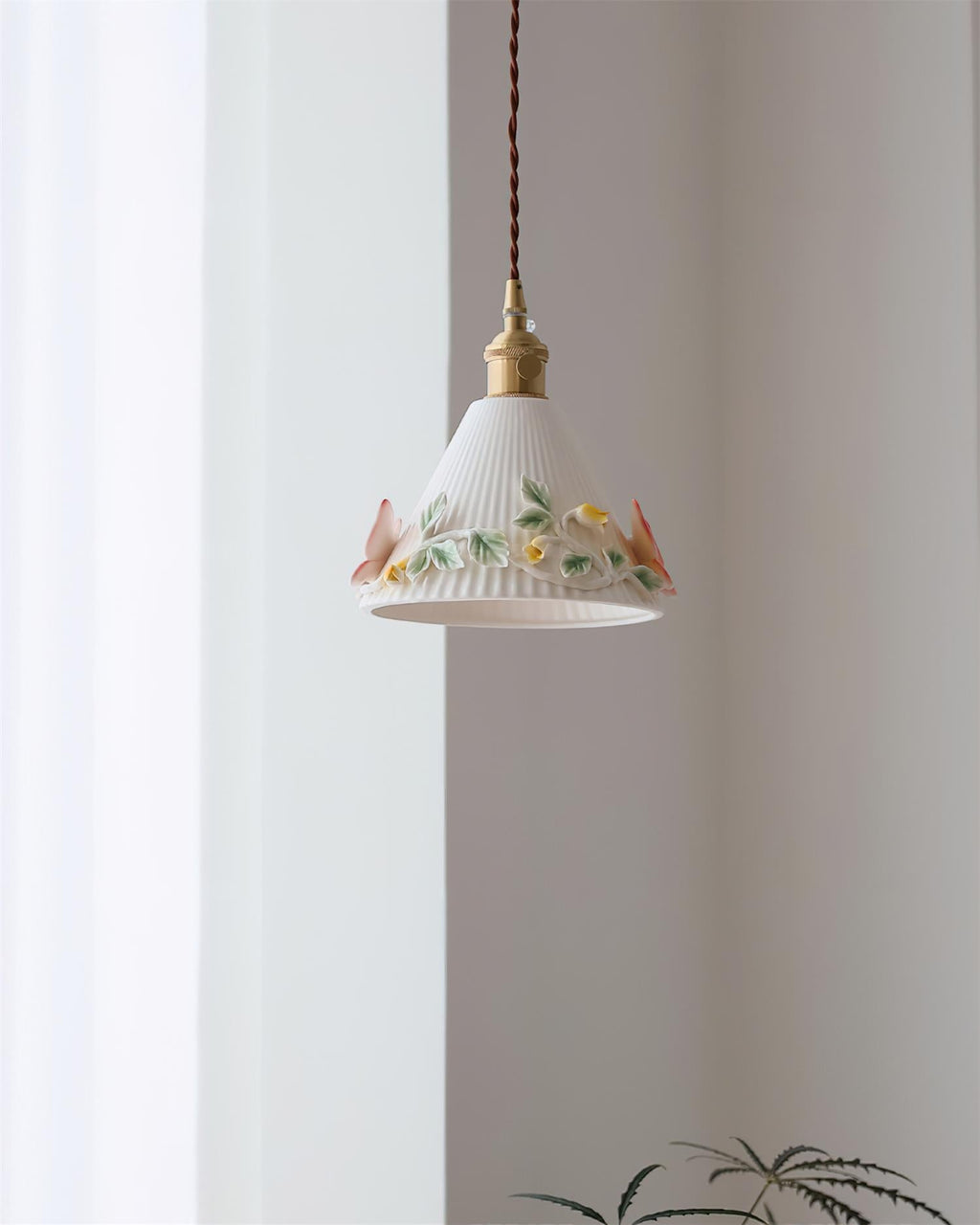 Florynna Pendant Lamp — product view 4