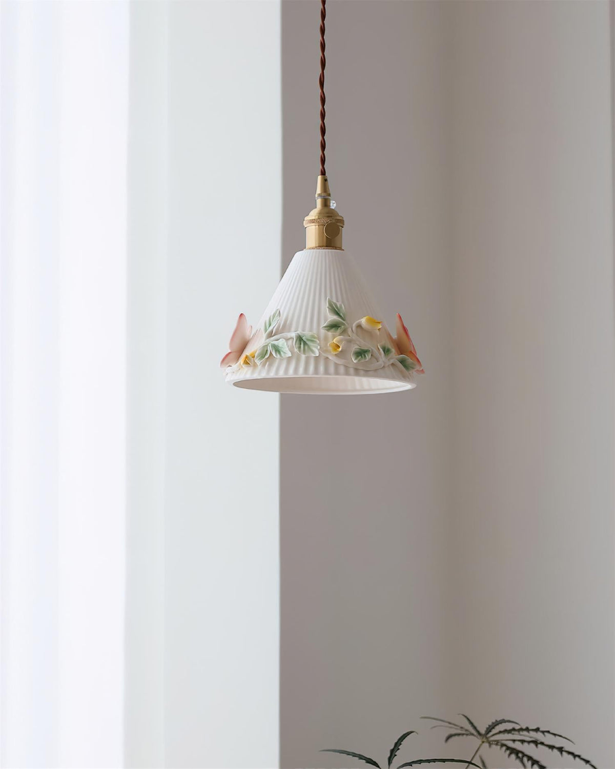 Florynna Pendant Lamp — product view 4