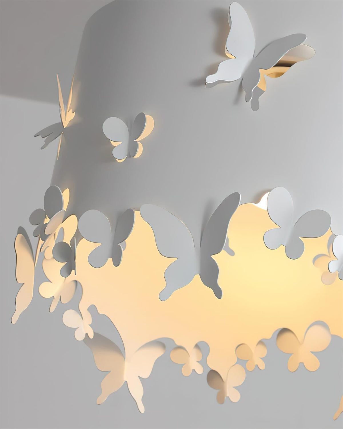 Lunefly Pendant Lamp — product view 8