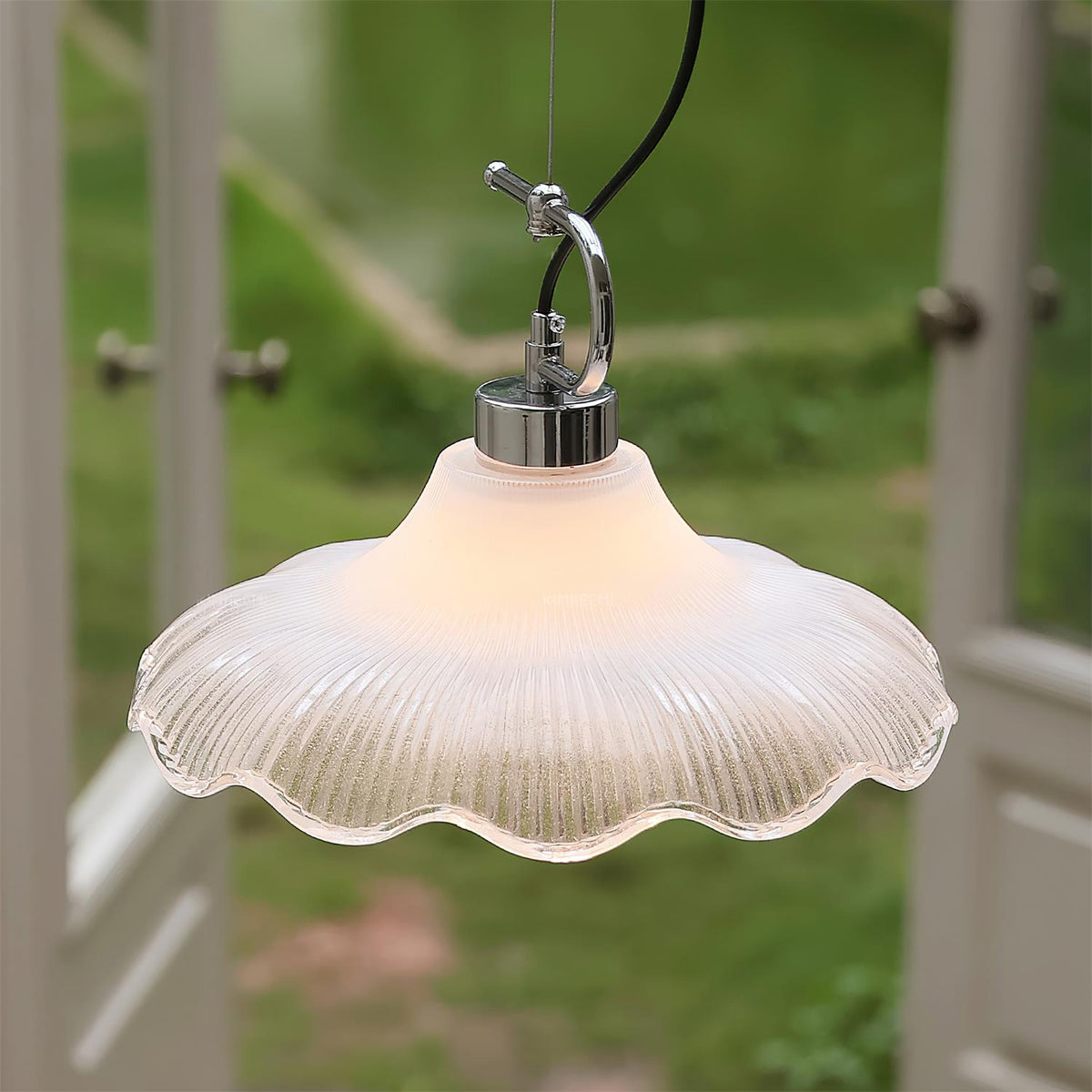Wavelet Glass Pendant Lamp — product view 3